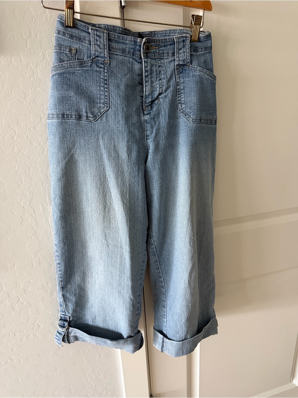 Northcrest Light Blue Cropped Denim Jeans with Rolled Cuffs